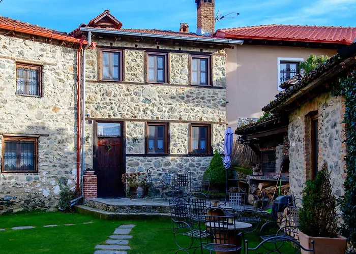 Agios Germanos Hotel فندق