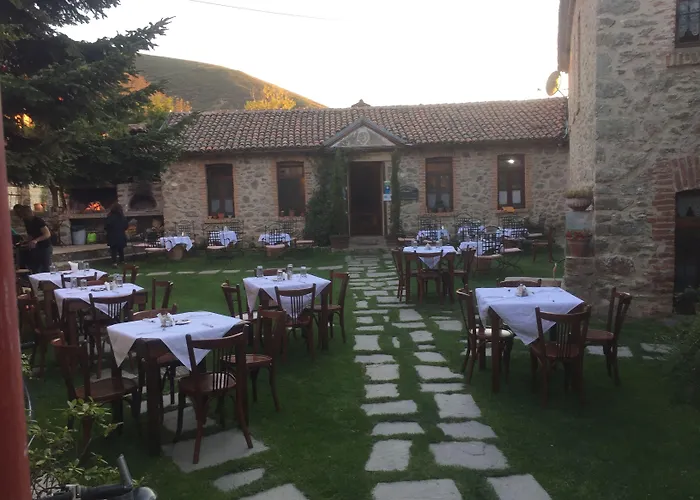 Agios Germanos hotel prespes Agios Germanós